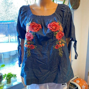 Limberence Co. Beautiful Florals Embroidered off shoulder Blouse Women Size L